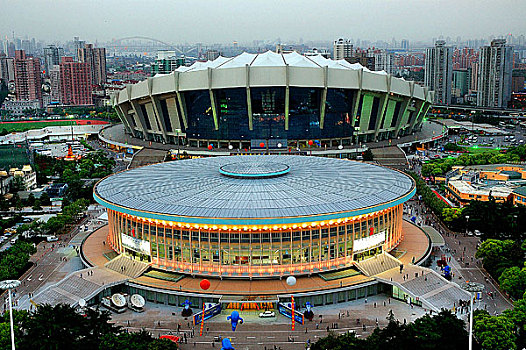 上海最大的体育馆图片
