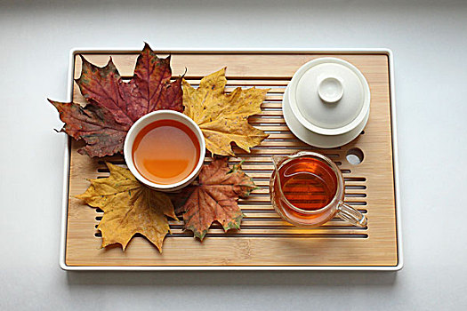 高处,药茶,茶壶,干燥,枫叶,盘上,白色背景,背景