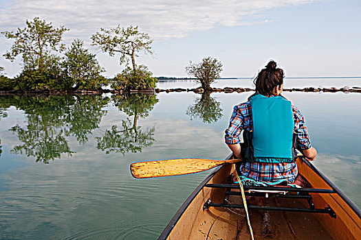 女人,独木舟,清水,湖,省立公园,曼尼托巴,加拿大