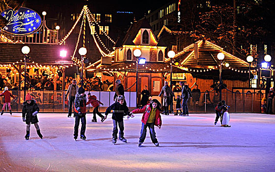 夜晚,滑冰场,圣诞市场,斯图加特,巴登符腾堡,德国,欧洲