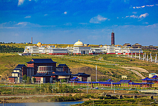内蒙古呼伦贝尔海拉尔两河圣山一塔两寺旅游区