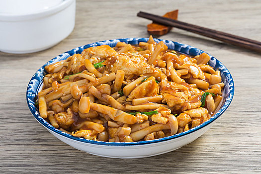中式菜肴家常菜海鲜菇炒鸡蛋