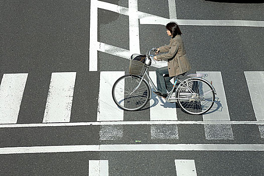 日本,本州,大阪,女人,骑自行车