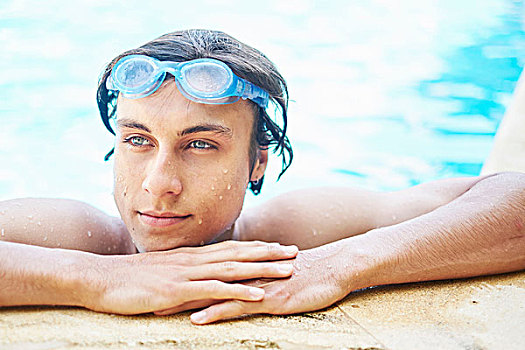 年轻,男人,头像,湿发,游泳池