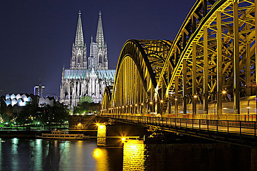 科隆大教堂,左边,博物馆,桥,右边,科隆,北莱茵威斯特伐利亚,德国,欧洲