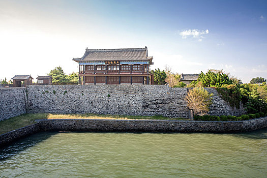 中国山东省烟台市蓬莱阁风景区蓬莱水城古建筑