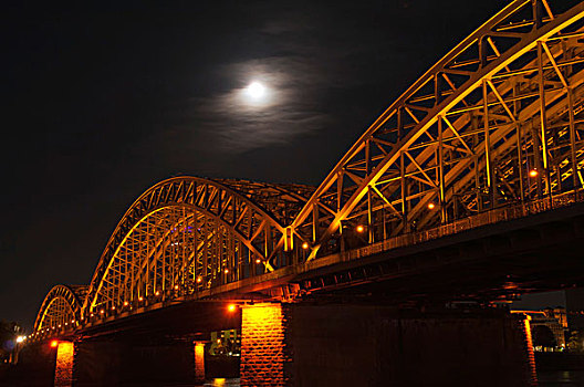 霍恩佐伦大桥,夜晚,莱茵河,莱茵兰,北莱茵威斯特伐利亚,德国,欧洲