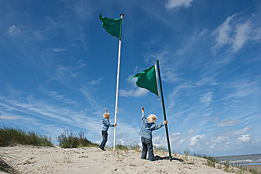 两个,小,兄弟,旗帜,海洋