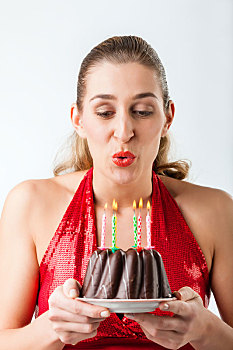 女人,庆贺,生日,蛋糕,吹,蜡烛,室外