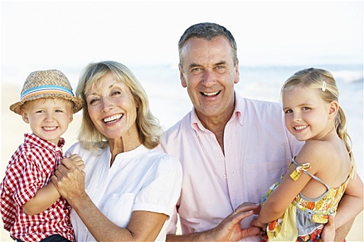 祖父母,孙辈,享受,海滩度假