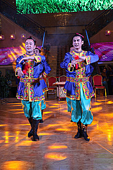 维吾尔族传统舞蹈