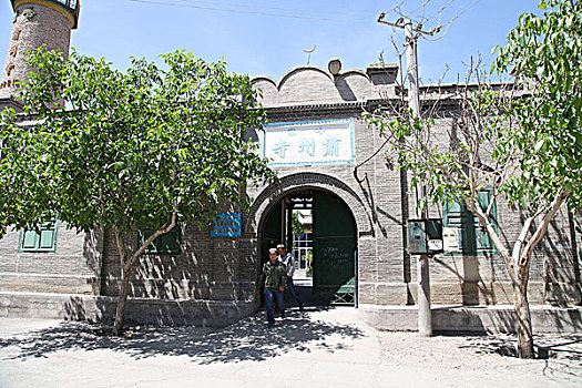 哈密肃州清真寺