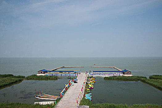 吉林省前郭县中国十大淡水湖之一,查干湖,游船码头