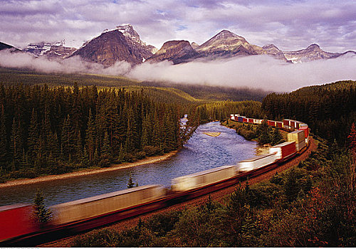 列车,班芙国家公园,艾伯塔省,加拿大