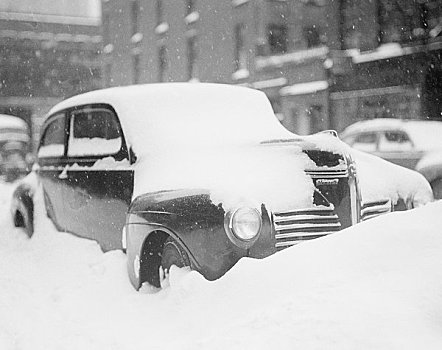 停车,积雪