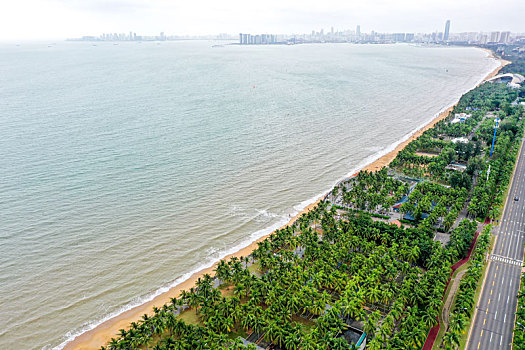 航拍海南海口假日海滩旅游景区