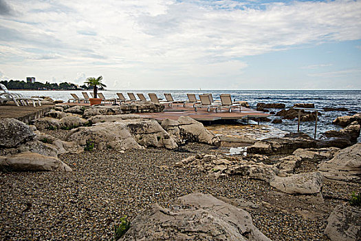 躺椅,岩石,海滩