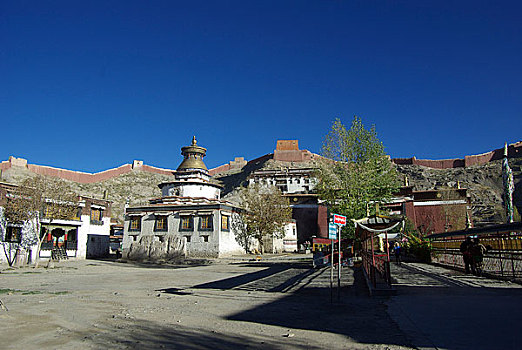 西藏白居寺