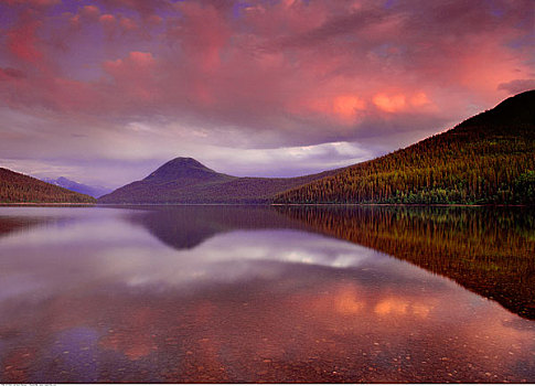 鲍伦湖,伯朗湖省立公园,不列颠哥伦比亚省,加拿大