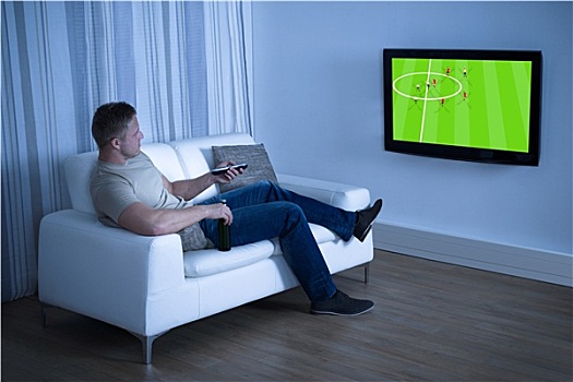 男人,看,足球赛,电视,在家