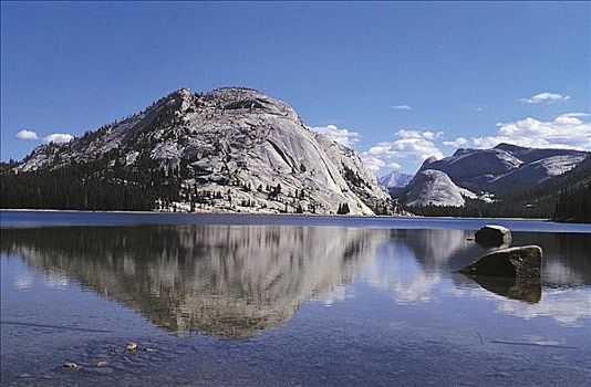 湖,水,石头,山峦,针叶林,优胜美地国家公园,加利福尼亚,美国,北美,世界遗产