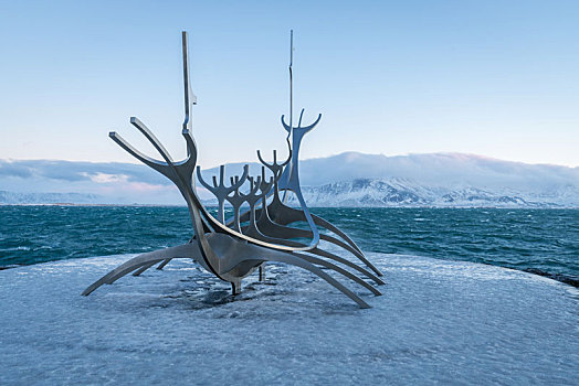 冰岛雷克雅未克著名景点太阳航海者雕塑