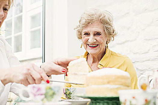 老年,女人,女儿,切片,蛋糕