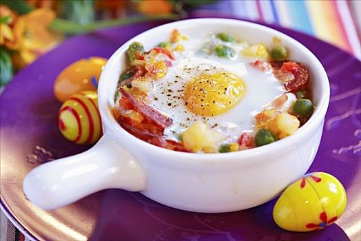 煎鸡蛋,火腿,蔬菜炖肉,复活节,西班牙