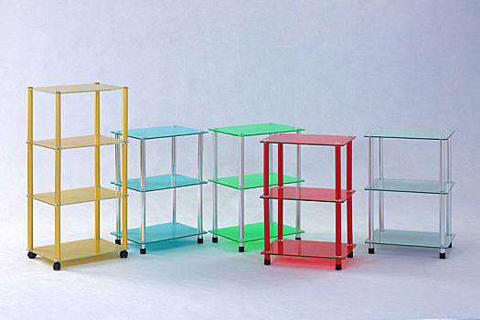 五颜六色的玻璃家具