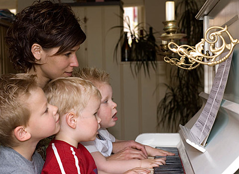 家庭,演奏,钢琴