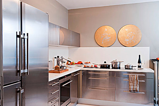 现代,厨房,不锈钢,柜子,圆,金色,盘形