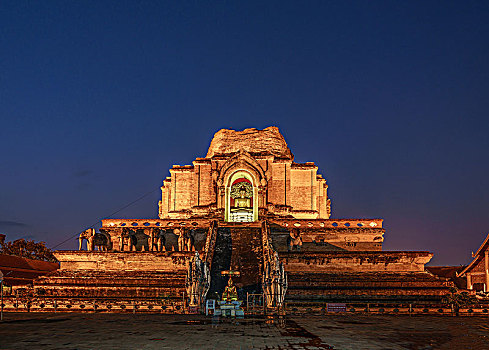 契迪龙寺,大佛塔寺,庙宇,清迈,泰国,东南亚,chedi,luang,temple,in,chiang,mai,thailand