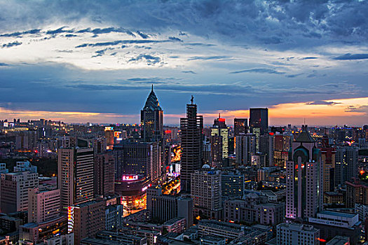 乌鲁木齐城市天际线夜景