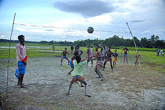 乡村,男孩,玩,球,地点,孟加拉,六月,2007年