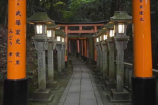 石头,灯笼,伏见稻荷大社,神祠,京都,关西,本州,日本