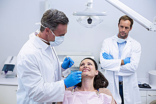 牙医,检查,女病人,工具,牙科诊所