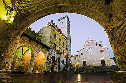 拱形,石墙,上方,人行道,圣吉米尼亚诺,托斯卡纳,意大利