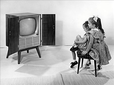 两个女孩,看电视,历史