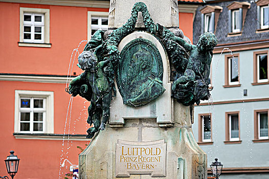 两个,天使,框架,肖像,王子,巴伐利亚,喷泉,1898年,市场,广场,上弗兰科尼亚,德国,欧洲