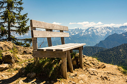 空,木制长椅,巴伐利亚阿尔卑斯山