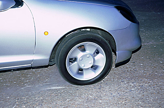 轮子,旋转,1998年,福特汽车,美洲狮,产生,烟,艺术家,未知
