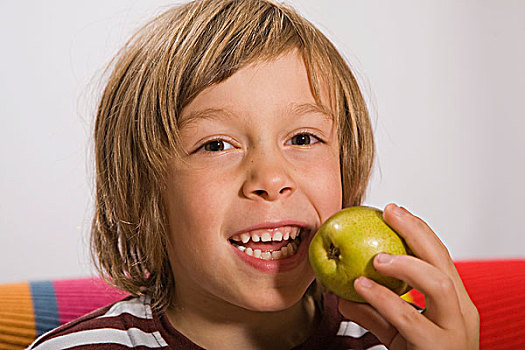 男孩,6岁,吃,梨