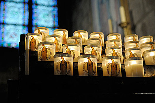 法国,巴黎,祈愿用具,蜡烛,彩色玻璃窗,背景,圣母大教堂