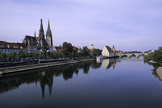 德国,巴伐利亚,雷根斯堡,多瑙河,大教堂,12世纪,石桥