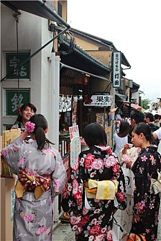 四个,日本人,女孩,传统,和服,京都,清水寺