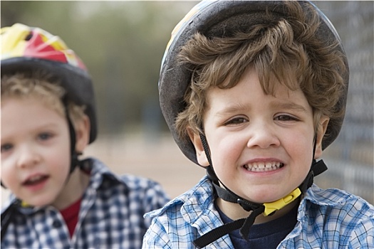 小男孩,自行车,头盔
