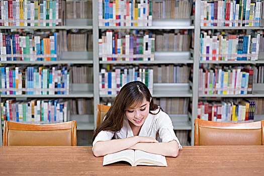 美女,亚洲女性,学生,读,书本,图书馆,书架,背景
