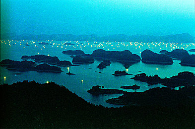 千岛湖渔火图片