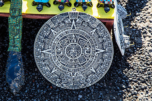 墨西哥-特奥蒂瓦坎的太阳历石摆设