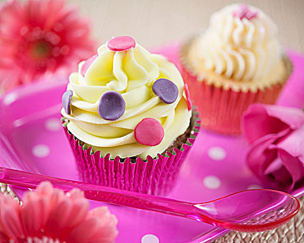杯形蛋糕,粉色,紫色,圆点花纹